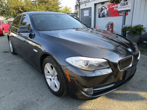 Used 2011 BMW 528i Sedan image 7