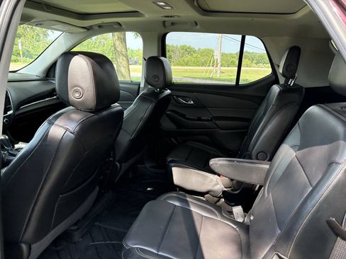 Used 2018 Chevrolet Traverse LT w/ LPO, Floor Liner Package AWD/4WD image 26