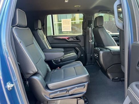 Used 2025 GMC Yukon XL Elevation AWD/4WD image 20