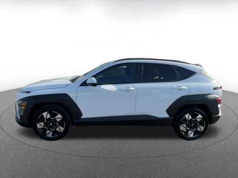 Used 2025 Hyundai Kona SEL image 9