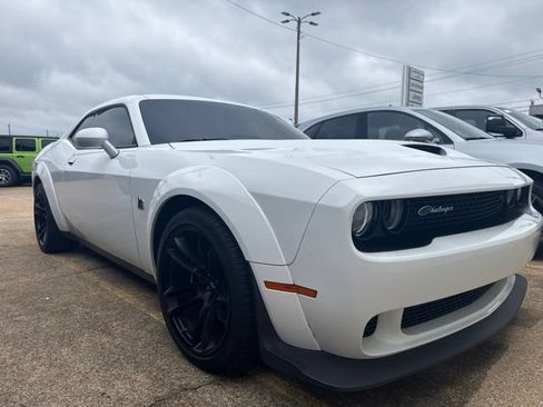 Used 2023 Dodge Challenger R/T Scat Pack RWD image 3