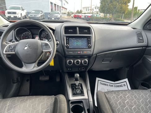 Used 2022 Mitsubishi Outlander Sport ES image 16