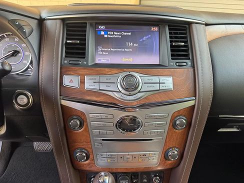 Used 2017 INFINITI QX80 4WD image 16