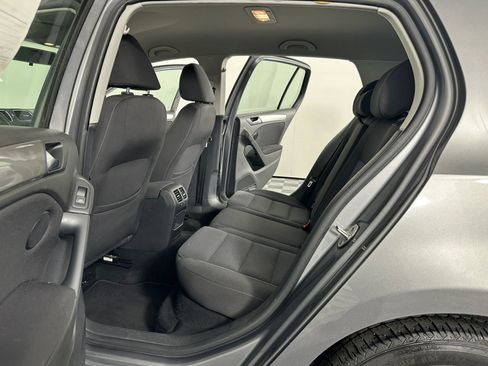 Used 2013 Volkswagen Golf 2.5L Hatchback 4D image 28