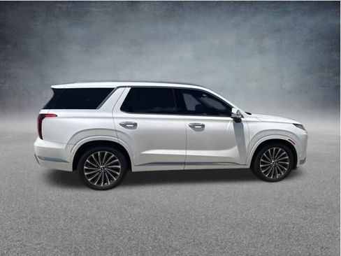 Used 2023 Hyundai Palisade Calligraphy FWD image 9