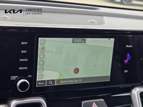 Certified 2023 Kia Sorento EX FWD image 18