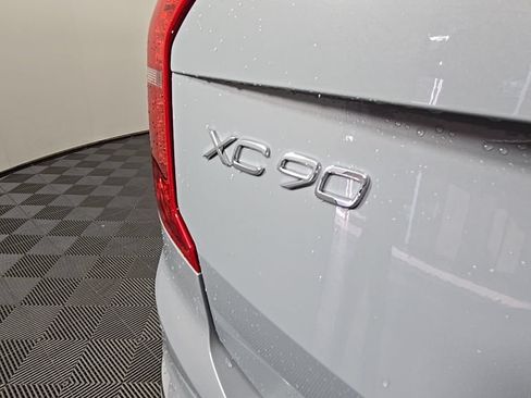 Used 2024 Volvo XC90 T8 Plus w/ Protection Package Premier AWD/4WD image 13