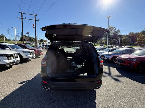 New 2025 Honda Pilot Sport image 31