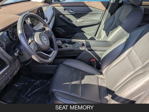 Used 2021 Nissan Rogue SL w/ Premium Package image 14