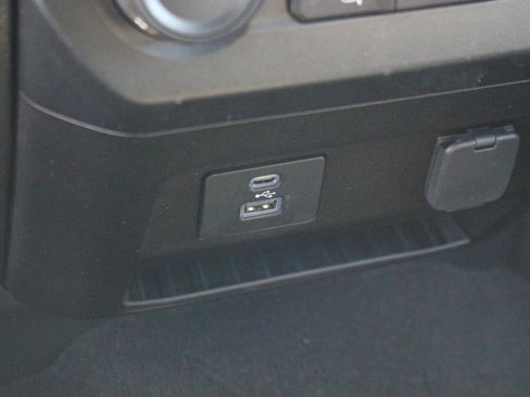 Used 2022 Ford F250 XLT image 28