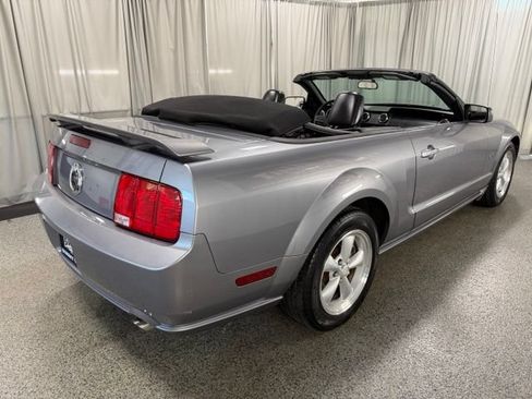 Used 2007 Ford Mustang GT RWD image 4