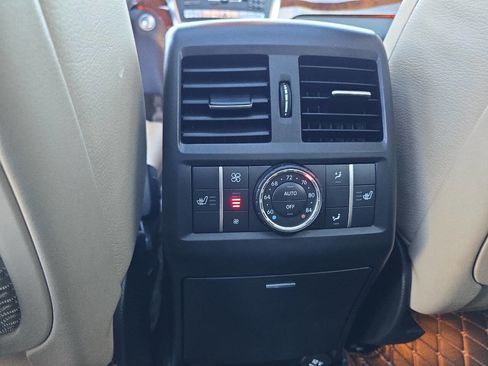 Used 2014 Mercedes-Benz GL 550 4MATIC image 34