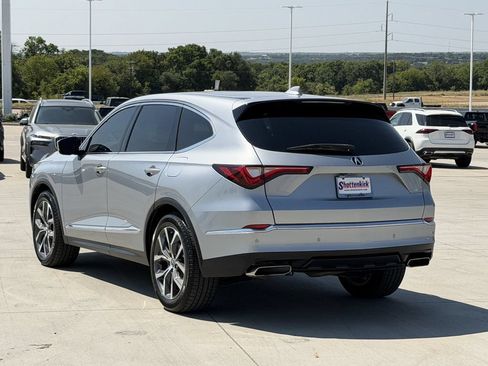 Used 2022 Acura MDX FWD w/ Technology Package image 4