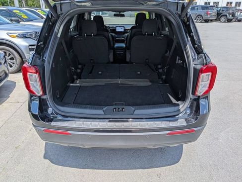 Used 2020 Ford Explorer XLT w/ Comfort Package AWD/4WD image 18