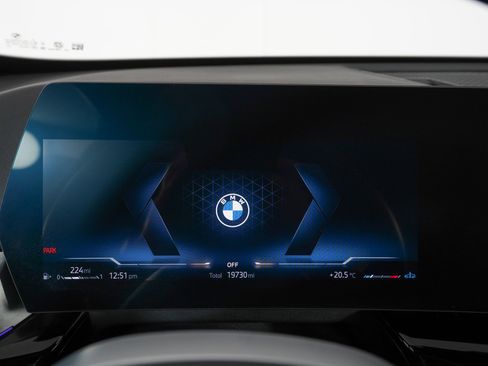 Used 2025 BMW X1 xDrive28i image 17