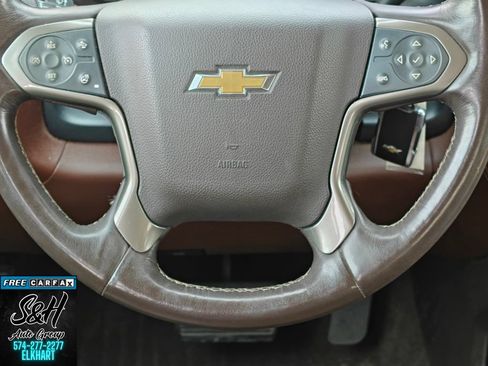 Used 2016 Chevrolet Silverado 1500 High Country w/ High Country Premium Package AWD/4WD image 5
