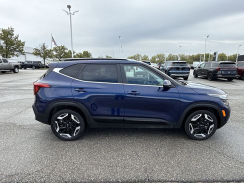 Used 2024 Kia Seltos SX w/ SX Sunroof Package AWD/4WD image 9
