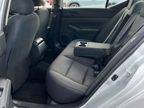 Used 2024 Nissan Altima 2.5 SV image 15