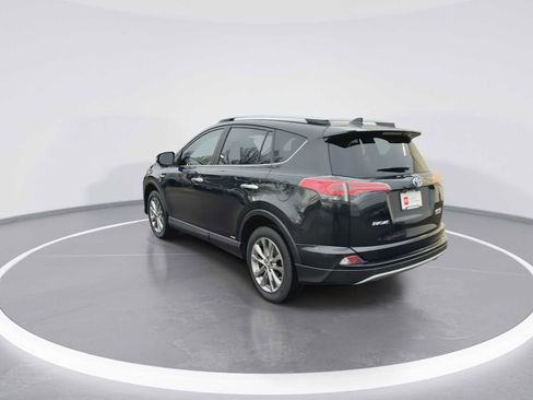 Certified 2017 Toyota RAV4 Limited image 6