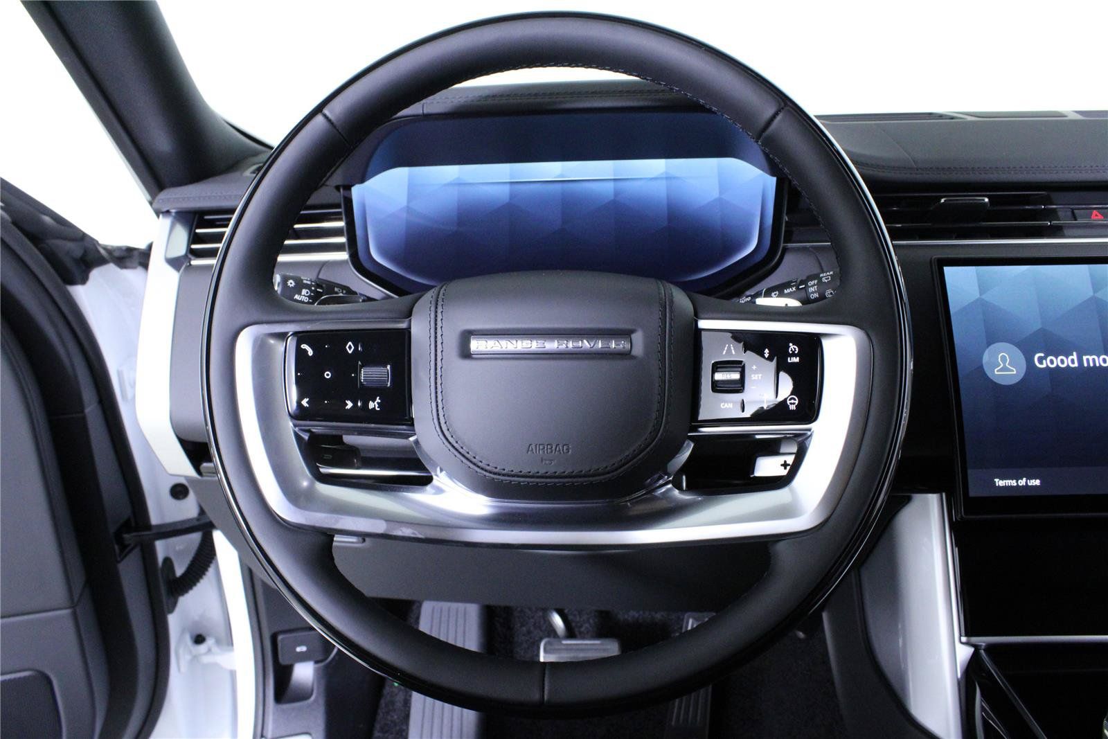 New 2026 Land Rover Range Rover Long Wheelbase SE AWD/4WD image 17