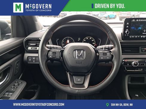 Used 2025 Honda Pilot TrailSport image 24