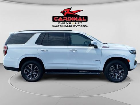 Used 2022 Chevrolet Tahoe Z71 w/ Luxury Package AWD/4WD image 2