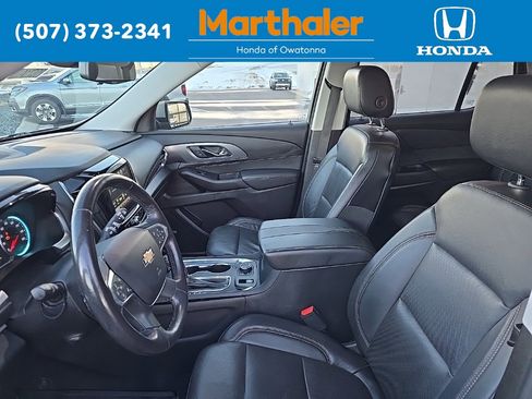 Used 2018 Chevrolet Traverse Premier image 9