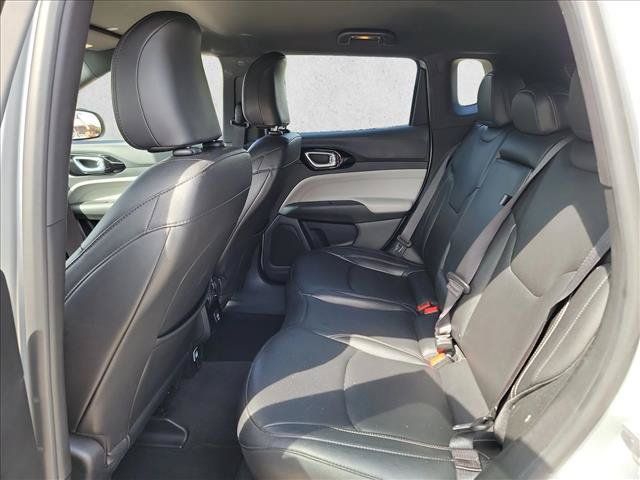 Used 2025 Jeep Compass Limited AWD/4WD image 14