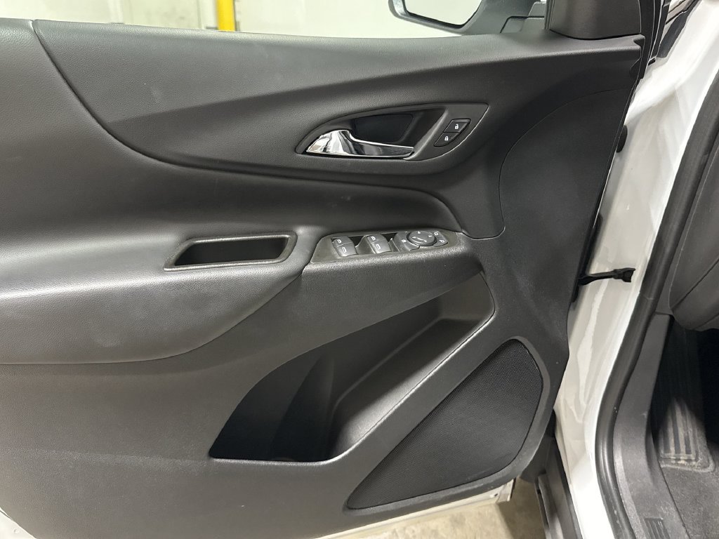 Used 2023 Chevrolet Equinox LT FWD image 20