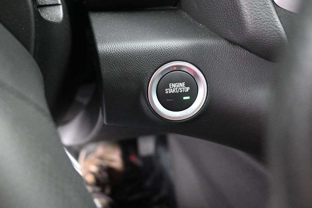 Used 2024 GMC Terrain SLE FWD image 38