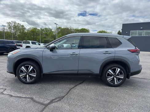 Certified 2024 Nissan Rogue SL w/ SL Premium Package AWD/4WD image 6