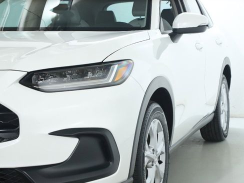 Used 2023 Honda HR-V LX image 4