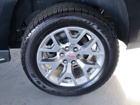 Used 2016 GMC Yukon XL SLT w/ Open Road Package RWD image 48