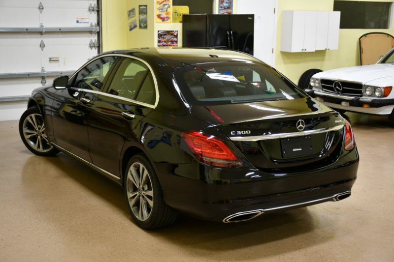 Used 2019 Mercedes-Benz C 300 4MATIC Sedan image 11