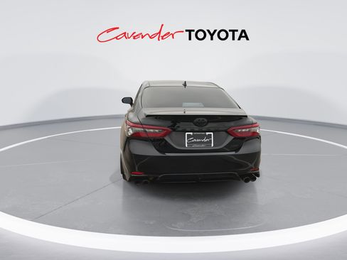 Used 2023 Toyota Camry XSE image 7