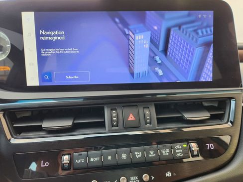 Used 2023 Lexus ES 350 w/ Premium Package image 16