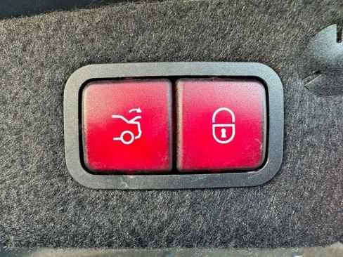 Used 2017 Mercedes-Benz C 300 4MATIC Sedan image 43