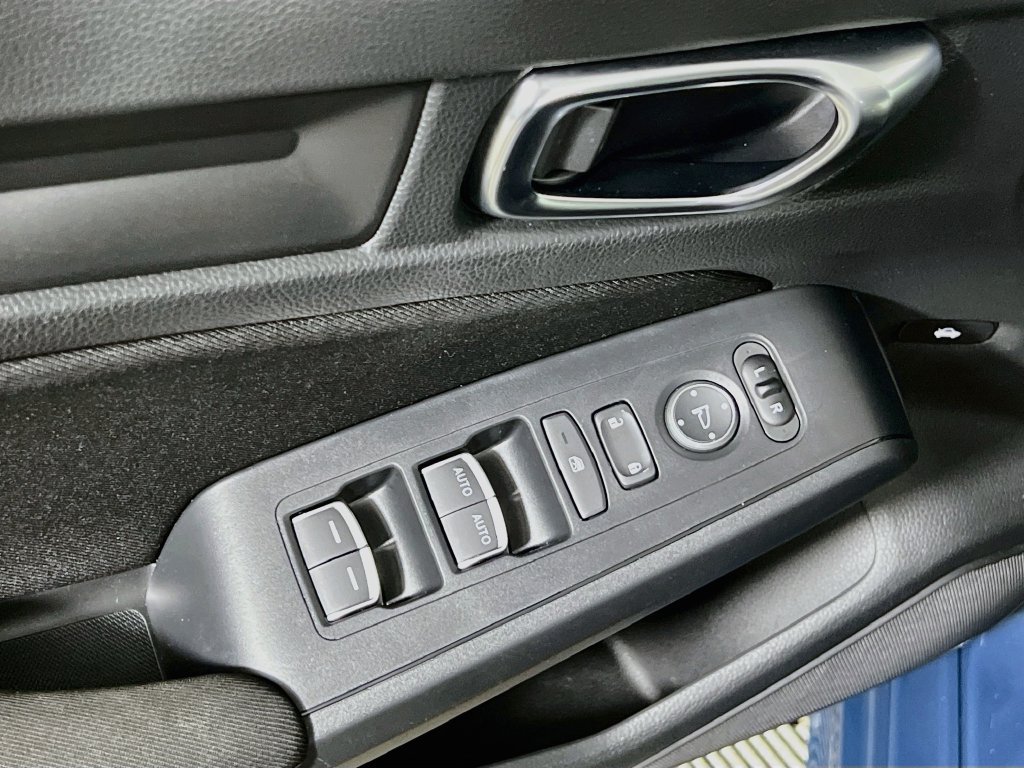 Used 2025 Honda Civic Sport image 14