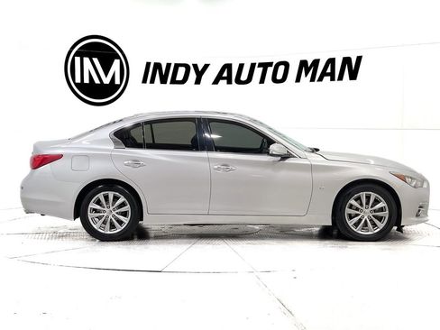 Used 2014 INFINITI Q50 2.0t w/ Moonroof Package image 3