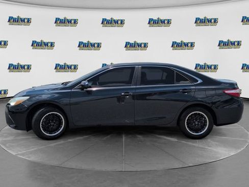 Used 2015 Toyota Camry LE FWD image 12
