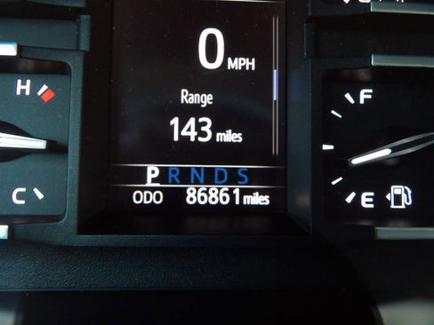 Used 2018 Toyota Tundra SR5 w/ TRD Sport Package image 17