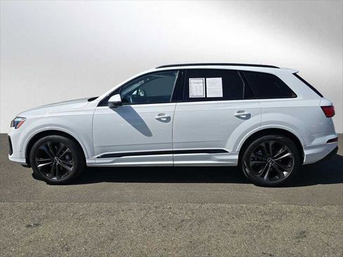 Used 2025 Audi Q7 3.0T Prestige w/ Prestige Package AWD/4WD image 6