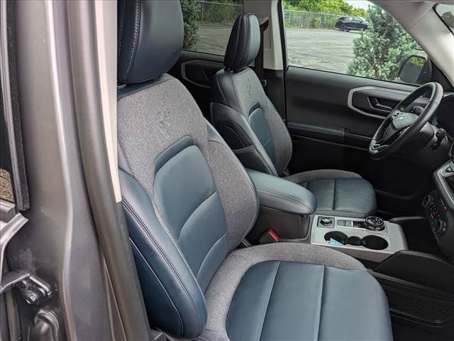 Used 2023 Ford Bronco Sport Outer Banks w/ Tech Package AWD/4WD image 13