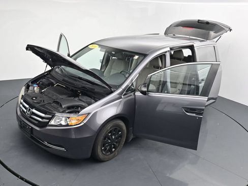 Used 2016 Honda Odyssey LX image 34