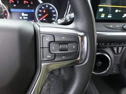 Used 2025 Chevrolet Blazer LT AWD/4WD image 25