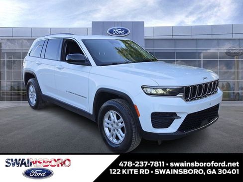 Used 2023 Jeep Grand Cherokee Laredo w/ Luxury Tech Group I RWD image 1