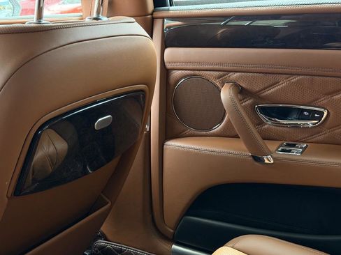 Used 2014 Bentley Flying Spur W12 AWD/4WD image 24