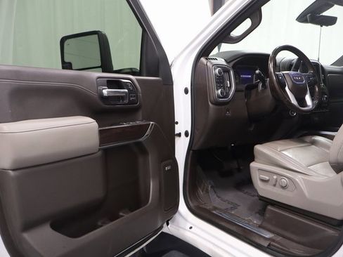 Used 2020 GMC Sierra 2500 SLT image 9