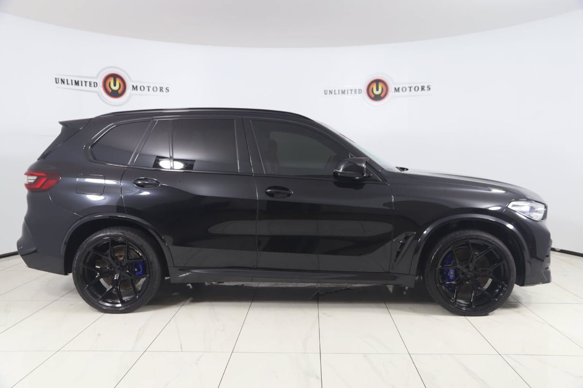 Used 2021 BMW X5 M w/ Executive Package AWD/4WD image 2