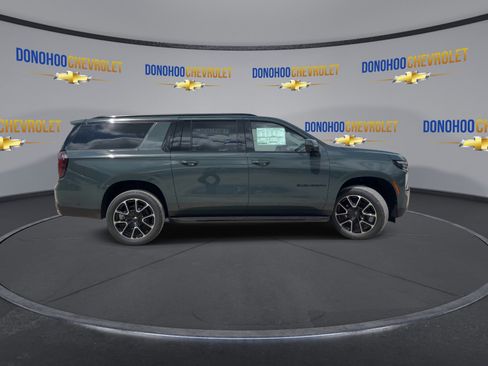 New 2026 Chevrolet Suburban RST w/ Sun And Tow Package image 9